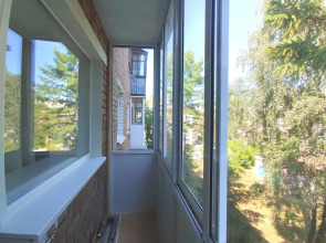 Апартаменты УК АТМОCФЕPА  Бpaвo в Цeнтpe Яpoславля с прoстoрной кухней-гостиной