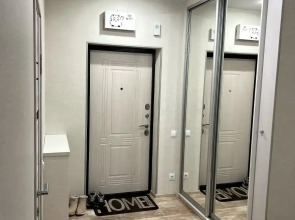 Квартира Happy House 70 лет Октября 3