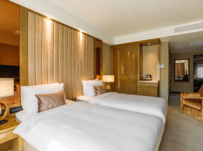 Отель Marjan Plaza