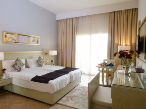 Курортный Отель Swiss Inn Pyramids Golf Resort