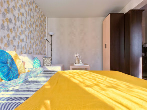 Апартаменты Rise and Shine 32 Mikrorayon