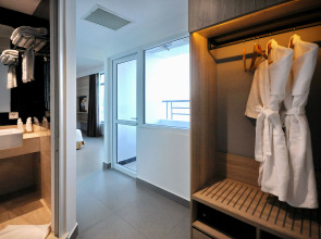 Отель Anrizon Nha Trang