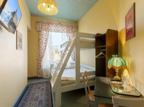 Меблированные комнаты У Дома Книги