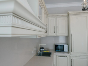 Квартира Большая трехкомнатная квартира с видом на Храм