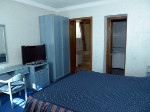 Armenian Village Park Hotel