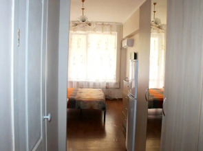 Апартаменты на Джамбула 159