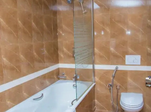 Отель Golden Coast