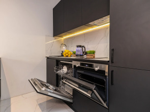 Апартаменты Представительский Люкс с Балконом Elite Apartments