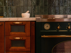 Апартаменты 170 кв. м. с 3 спальнями гостиной и красивым видом