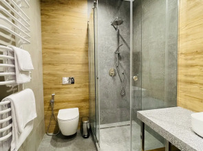 Апартаменты Apartburo Делюкс  в бельэтаже у моря