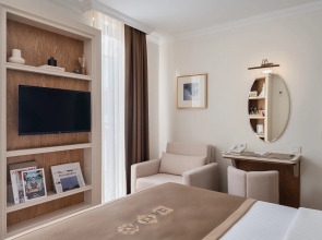 Отель Delita City