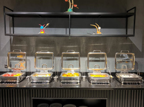 Отель Falcon 1511