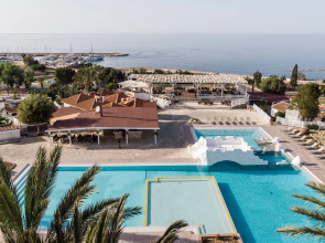 Отель Latchi Family Resort