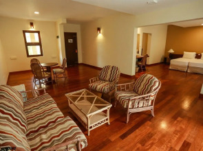 Курортный отель Club Palm Bay