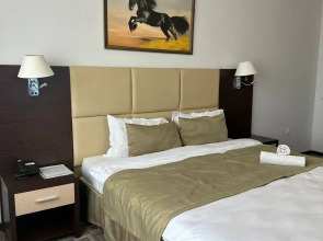 Отель Танжарык