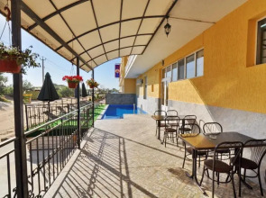 Отель Кронос