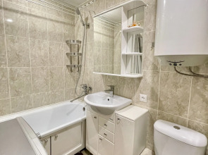 Two Pillows on str. Yanovskogo, bld. 4a