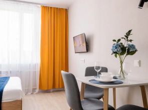 Квартира Яркая студия рядом с набережной и кондиционером