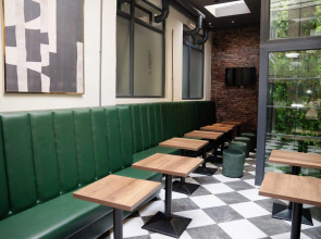 Отель Twelve Inn