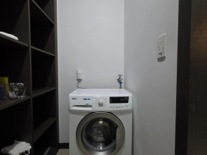 Апартаменты Luxury возле посольства США 2й этаж с шикарным видом на Мечеть