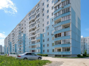 Квартира рядом с Мнтк им. Федорова и Ск Заря