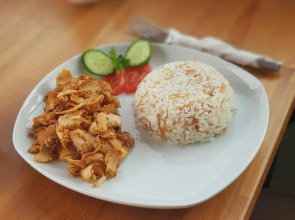 Отель Чёрный Слон