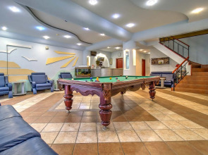 Отель Ламбат