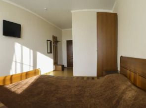 Отель Круиз