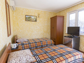 U Yudzhina Guest House