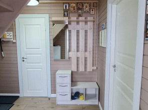 Частный Дом с Красным Залом