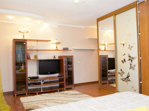 Апартаменты на Иртышской набережной 29