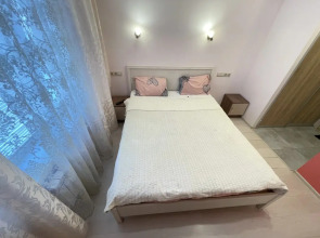 Апартаменты 3 на Широкой