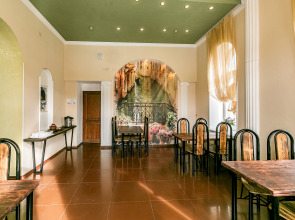 Отель Скала