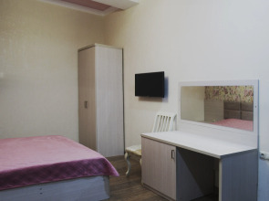 Моцарт Холл