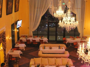 Отель Птичь