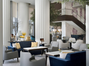 Отель Address Downtown