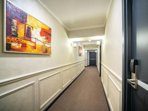 Отель Mildom City