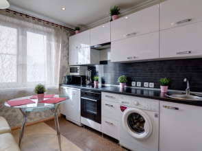 Апартаменты Стандартные с Балконом и Видом на Город на площади МОПРа