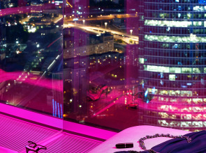 Апартаменты LordlyUp с караоке на  74 этаже