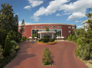Отель Botanik Hotel & Resort
