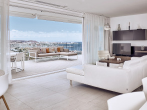 Отель Baobab Suites