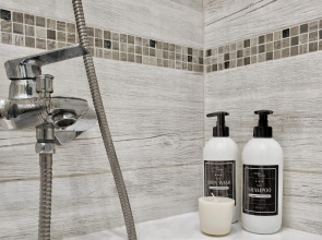 Квартира с видом на озеро