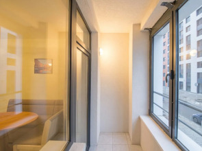 Апартаменты на площади Восстания