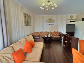 Улучшенные трехкомнатные апартаменты с террасой