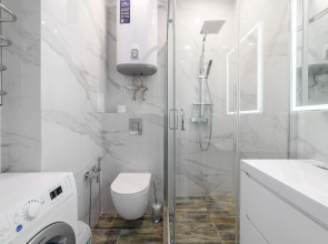 Квартира Дизайнерская студия на закрытой территории рядом с бассейном