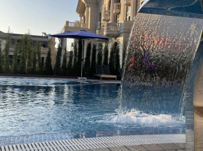 Отель Zarafshon Parkside Hotel