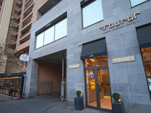 Апартаменты улучшенные в центре города от Sweet Home