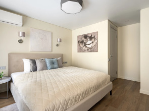 Апартаменты LetYourFlat Opera