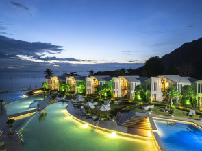 Отель Vannee Golden Sands Resort