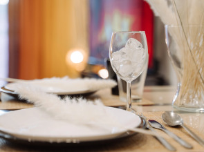 Апартаменты 9 ночей на Островского 5